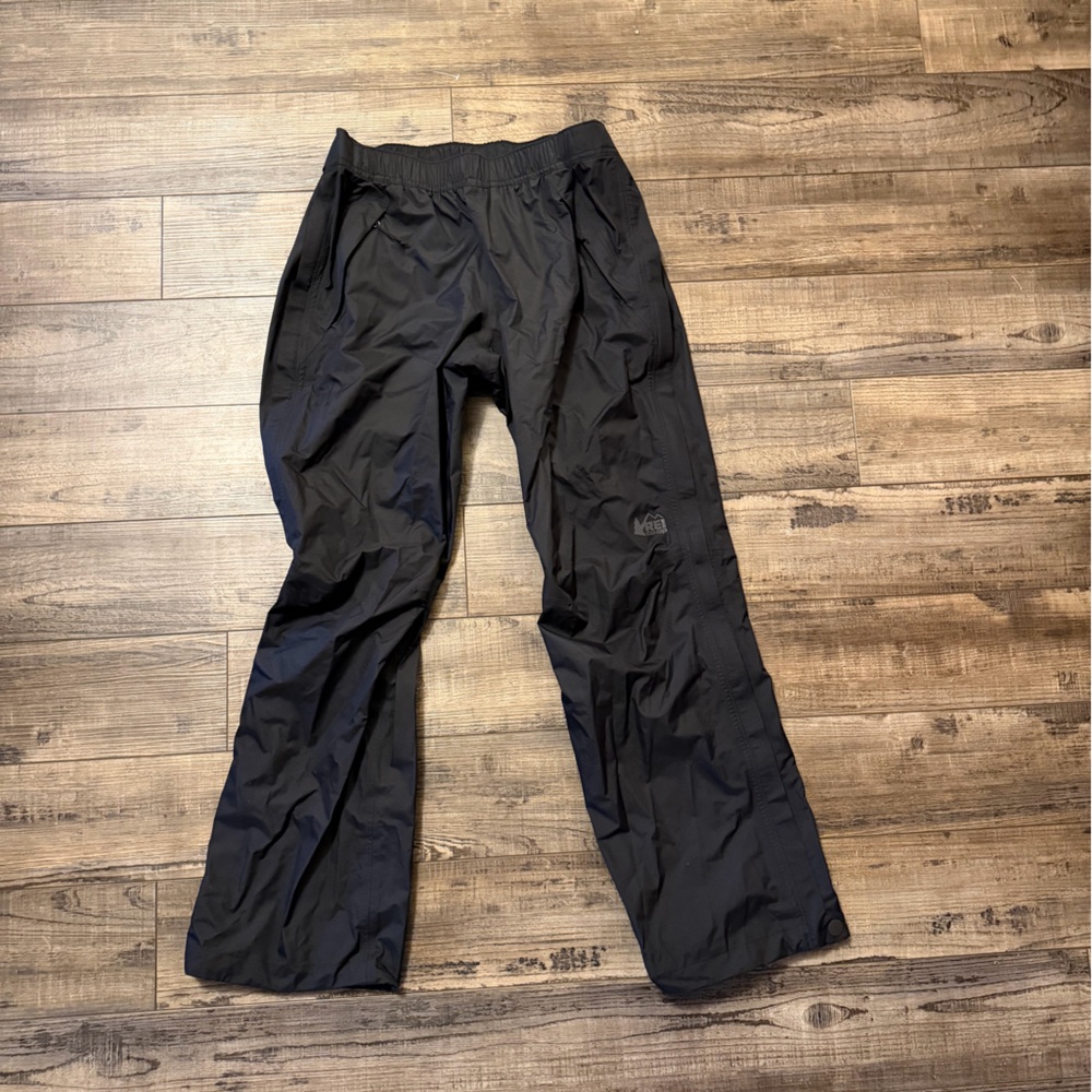 REI Rainier Rain Pants - Picture 2 of 9